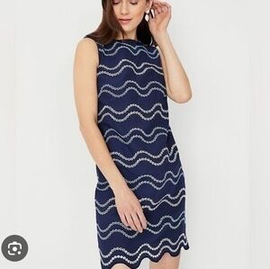 Ann Taylor Petite Navy and White Wave-Pattern Sleeveless Shift Dress Size 10P